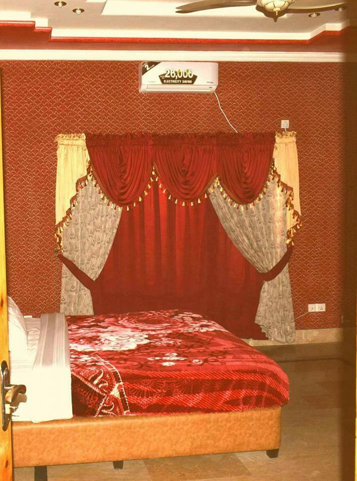 Royal Emirates Residence 아보타바드 외부 사진