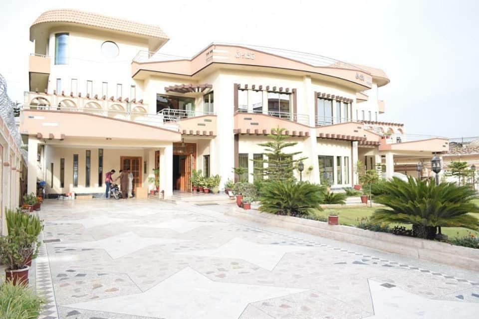 Royal Emirates Residence 아보타바드 외부 사진